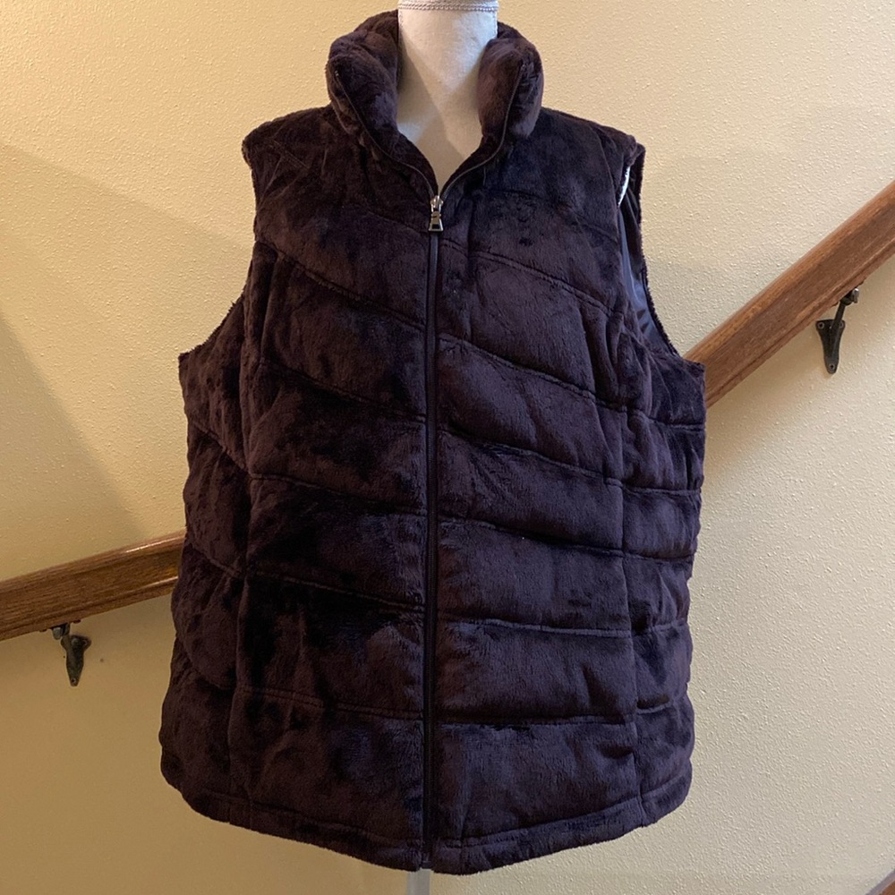 Braefair Women’s Vest